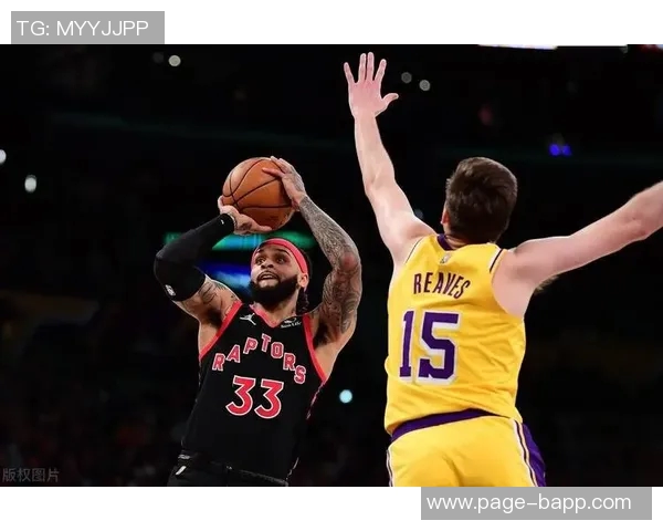 泰森全场高效表现难救主队19投10中砍下23分并抢下14个篮板 泰森全场高效表现难救主队19投10中砍下23分并抢下14个篮板