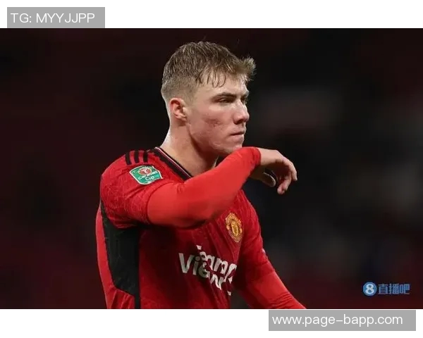 霍伊伦禁区内精彩抽射险些戴帽可惜高出横梁令人叹息